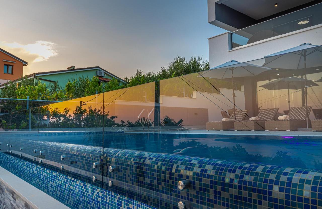 Luxury Villa Lorena With Heated Pool, Jacuzzi,Sauna And Seaview Crikvenica Exteriör bild